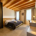 アパート Hillside House Sant'andrea ヴィットリオ・ヴェネト