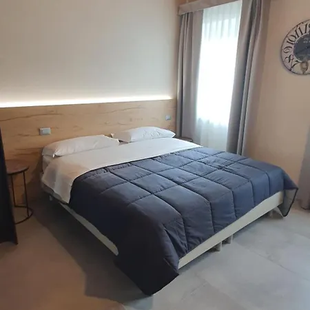 Hillside House Sant'andrea Apartment *